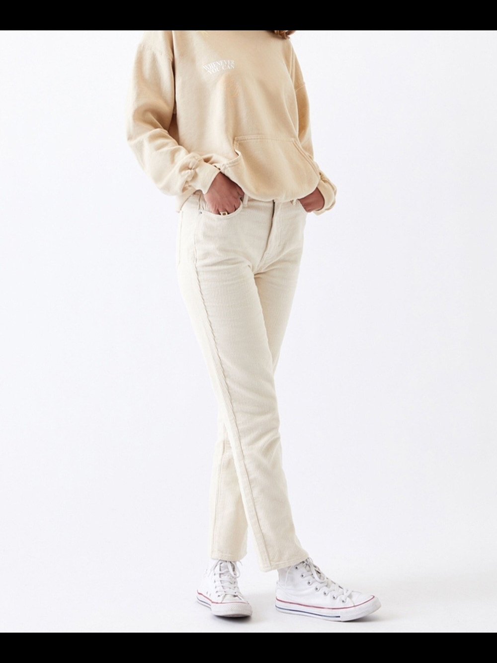 PacSun Womens  Cream Corduroy  Mom Jeans 100% Cotton Size 28
